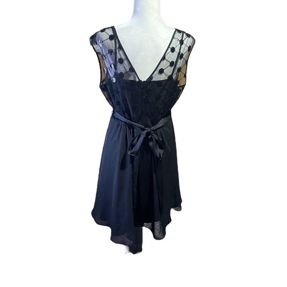 Ricki’s Black Cocktail Dress-Lined-Mesh Bodice-sequin Design-Sequin Belt-Size 12 - Picture 6 of 11